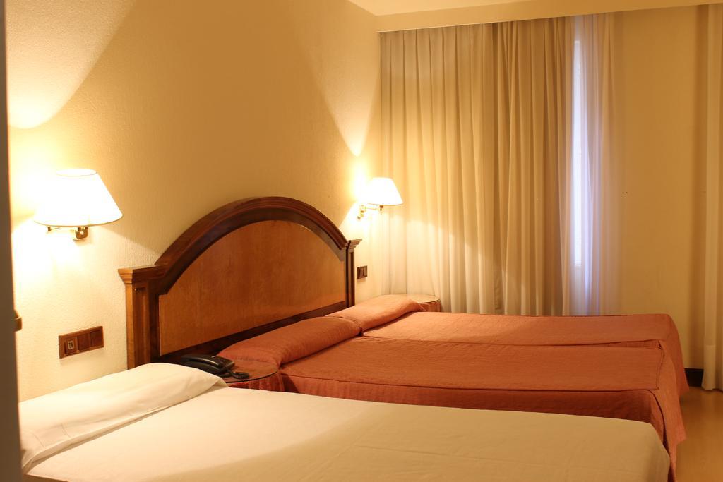 Hotel Monterrey Salamanka Pokoj fotografie